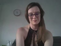 Melanie – Élégance et douceur à 30 ansBrune au charme naturel et au regard captivant, Mélanie débute dans le monde du camming avec une belle assurance et une envie sincère de créer des connexions vraies. À 30 ans, elle incarne une féminité assumée, mêlant sensualité discrète et spontanéité. Curieuse et ouverte d’esprit, elle aime découvrir de nouvelles choses et partager des moments complices avec ceux qui croisent son chemin.Mélanie est douce, attentive et pleine de vie. Elle adore discuter, rire et mettre à l’aise ceux qui viennent la voir. Que ce soit pour un échange léger ou une ambiance plus intime, elle sait s’adapter avec naturel et bienveillance. Sa présence est un mélange de tendresse et de mystère, parfaite pour ceux qui recherchent une expérience authentique.