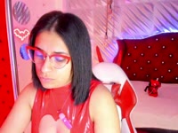 I am Roxanne, a confident, direct woman... and a little dangerous. I like to lead the rhythm, set the energy, and play with the limits... always knowing exactly what I