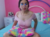 Soy una chica dulce, tímida y con un lado travieso que solo los más atentos llegan a descubrir