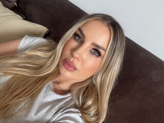 naked webcamgirl picture Evixa