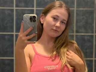 girl fingering shaved pussy GlossyMonica