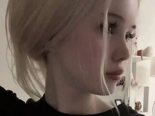 sex show HeatherHeinitz