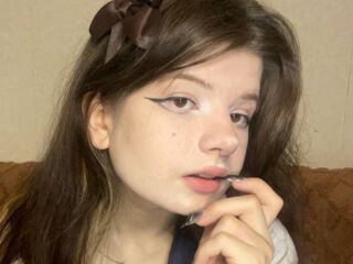 bedroom web cam KarolynBerendzen