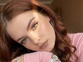 camslut fingering pussy LeoKluge