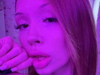 naked webcam girl picture MargueriteBoblak