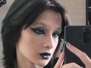 web cam show MeriHollway