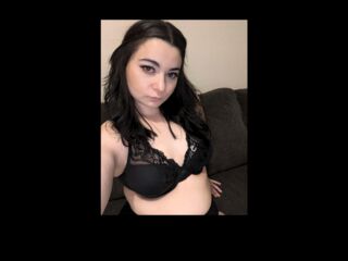 fingering camgirl SashaMaroon