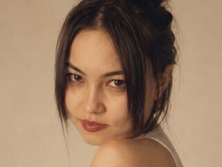 camgirl fingering pussy SeeBugl