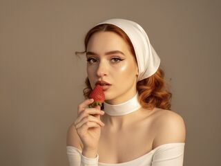 naughty camgirl masturbating with vibrator VictoriaMill