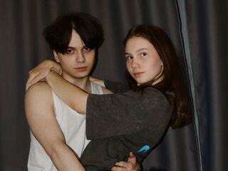 adult cam StrawberryMila