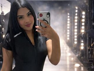 spanking webcam EmilyDaring