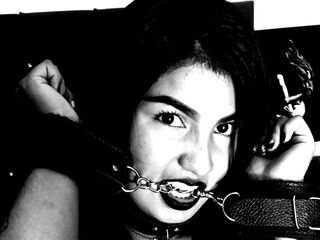 bizarre fetish web cam MileyDemond