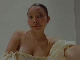 bdsm camslut ThianaGrace