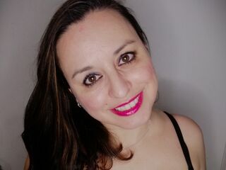 kinky webcam model AdelaAlbaNatural