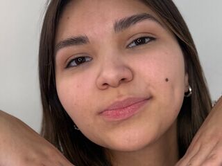 nude webcam girl picture AdriaKunstlinger