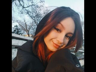 cam girl masturbating with vibrator AgaticBella