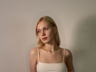 hot striptease webcam AishaNaeher