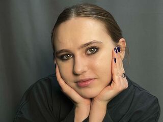 girl cam naked AlanaHowlett