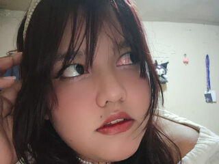 naked cam girl fingering pussy AleSweeth