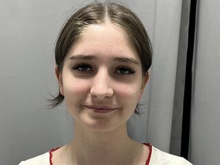 hot webcam slut AlisaGlem
