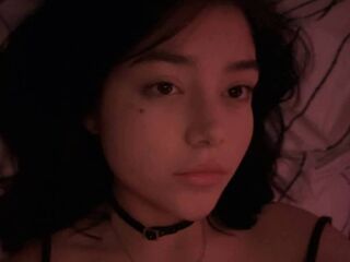 camgirl masturbating with sextoy AlisaGlow