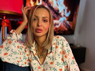 fingering girl webcam  AmityHarwick