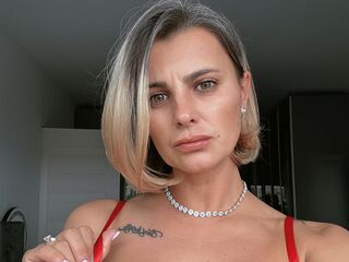 camgirl chatroom AnishaBee