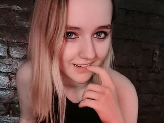 camgirl AnnetteHunter