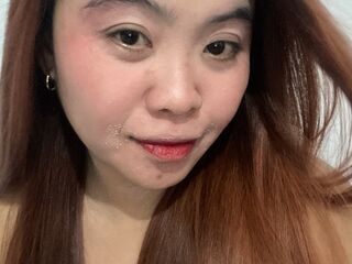 cam girl playing with vibrator ArianneSwan