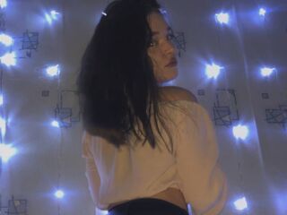 naughty camgirl fingering shaved pussy ArleighGrantham