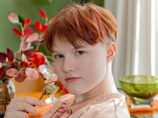 girl webcam AuroraGlo