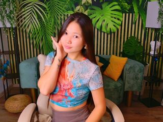 nude webcamgirl photo AylinaDelin