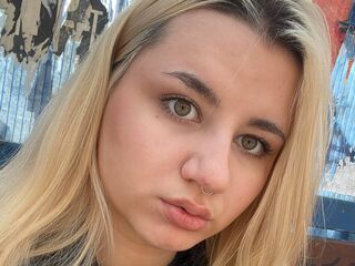 hot cam girl fingering BarbaraWellsmith