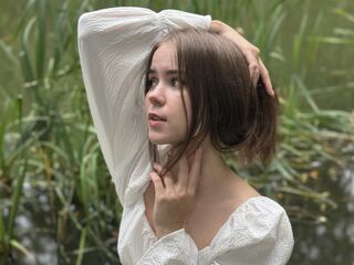 camgirl BellaAmorina