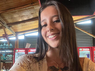 live webcam girl BellaLeroi