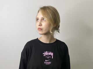 cam girl showing pussy BenitaMoorehouse