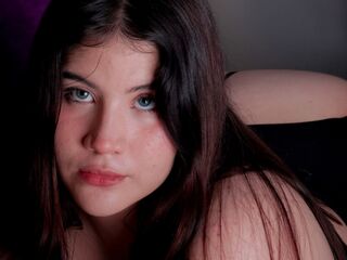 girl showing tits BiancaField