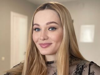 cam girl playing with vibrator BillieRichards
