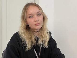 beautiful girl BonnieRad