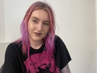 naughty camwhore BonnieRide