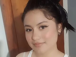 camgirl chatroom BonnyWeir