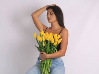 sexy camgirl Caassandra