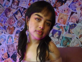 naked camgirl fingering pussy CamiKonnor