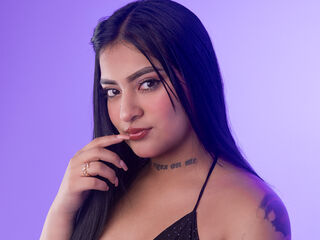 cam girl spreading pussy CarlaMilano