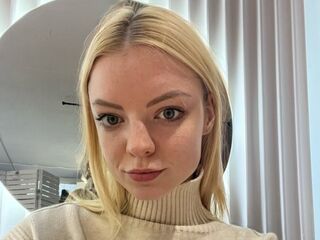 cam whore livesex CarlenePattie