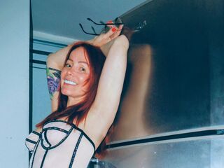 camwhore masturbating with vibrator CarolinaKis