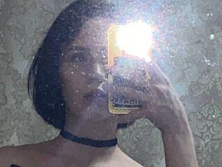 camgirl masturbating CarolineBlagman
