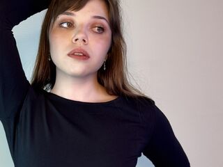 chatroom webcam picture ChrissyHolgerson
