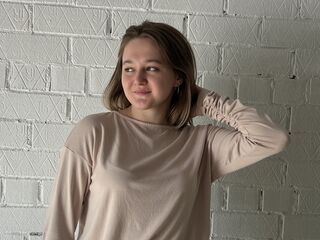 webcam live show ChristiaBenoy