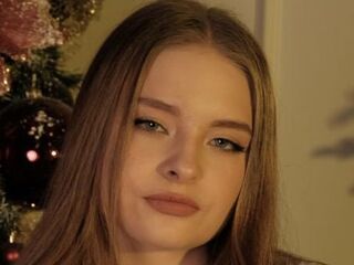 webcam babe chatroom CindiBrunot